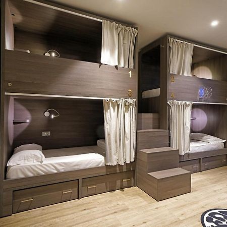 "La Locanda" Campione Del Garda Hostel Buitenkant foto